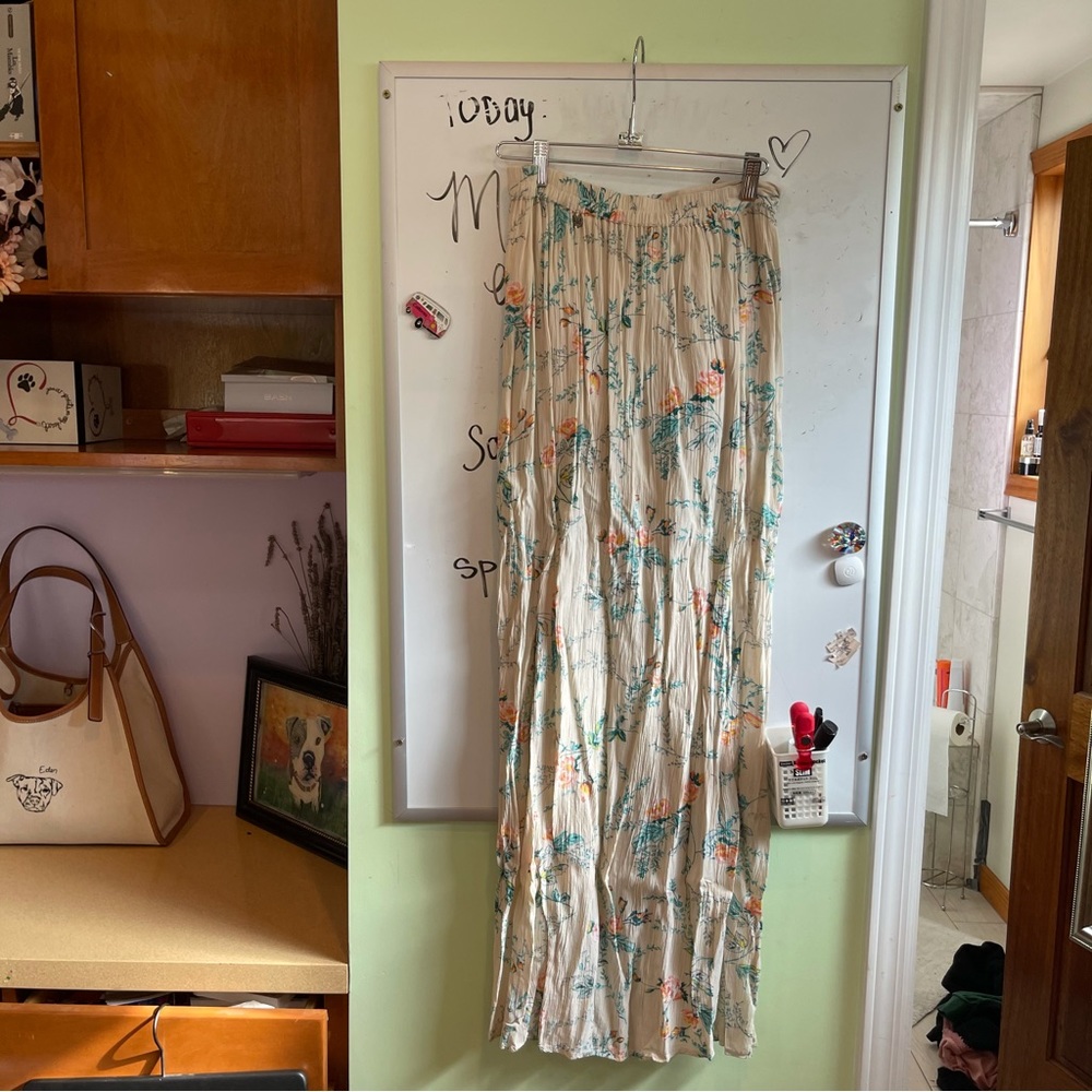 Billabong maxi floral skirt with slits